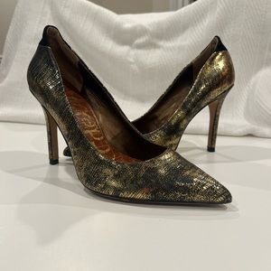 GOLD SAM EDELMAN HEELS